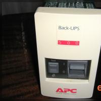 Repararea UPS-ului personalizat: sfatul vrăjitorului Repararea surselor de alimentare APC neîntreruptibile